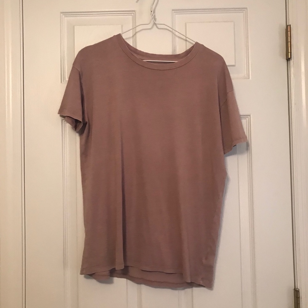 American eagle mauve shirt